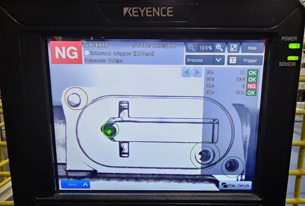 Keyence IV3 vision system display